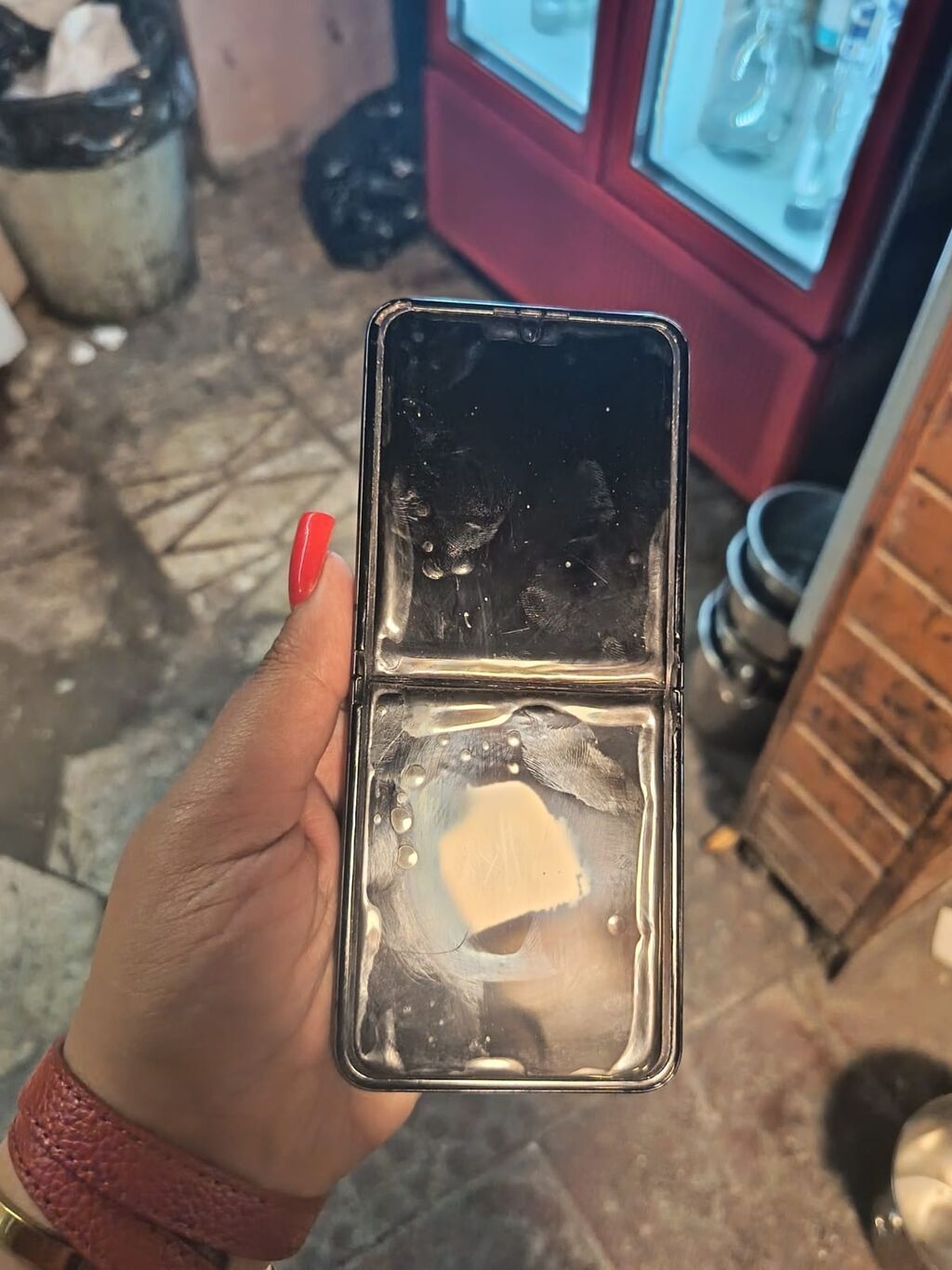 Samsung Galaxy Z Flip 5, rəng - Qara — Samsung, Bakı (6)