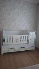 Besik satilir hec bir problemi qirigi yoxdur matrasi var 50 manat — Pampers və Döşəklər