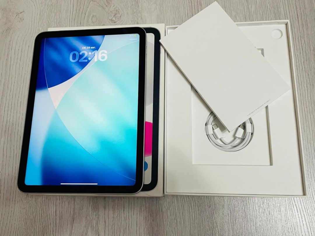 Apple iPad A/16 11 inch (2025) Silver 128GB — Elektronika, Bakı (2)