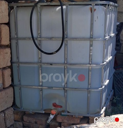 Bak, Plastik, 1000 l l, İşlənmiş, Ünvandan götürmə — Şirvan