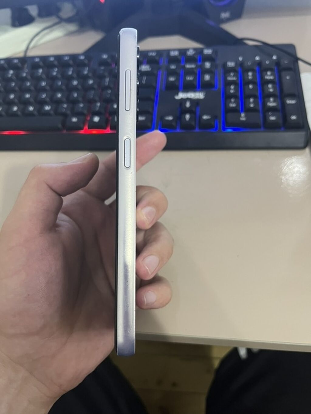 Samsung Galaxy A24 4G, 128 GB, rəng - Gümüşü, Barmaq izi — Samsung, Pirəkəşkül (2)