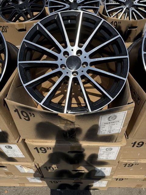 19" yüngül lehimli disk dəsti Model: SHGW3061FA Ölçü: 19x9.5 Bolt — Digah