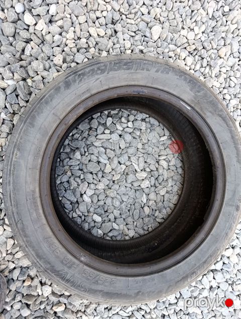 Avtomobil şini - Ölçü: 225/55 R18 98V - Tip: Radial, tubeless