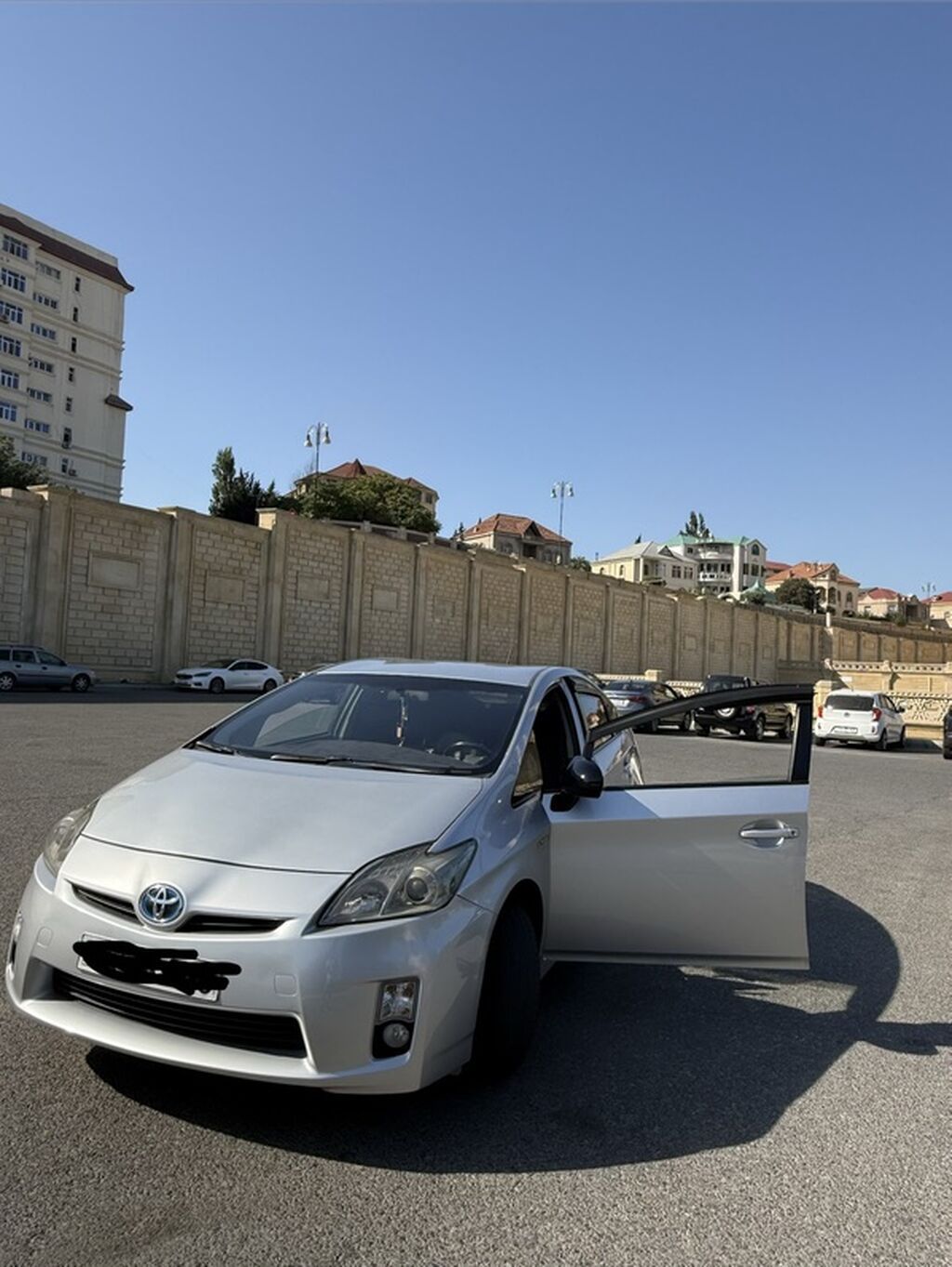 Toyota Prius – hibrid həcmli şəhər sedanı/hatchback Texniki — Avto, Bakı (2)