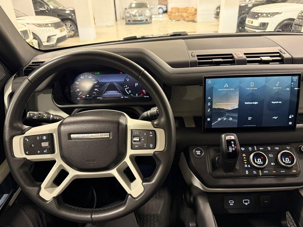 Land Rover Defender, 2.0 L, 2024 il, 50 000 km — Avtomobillər, Bakı (9)