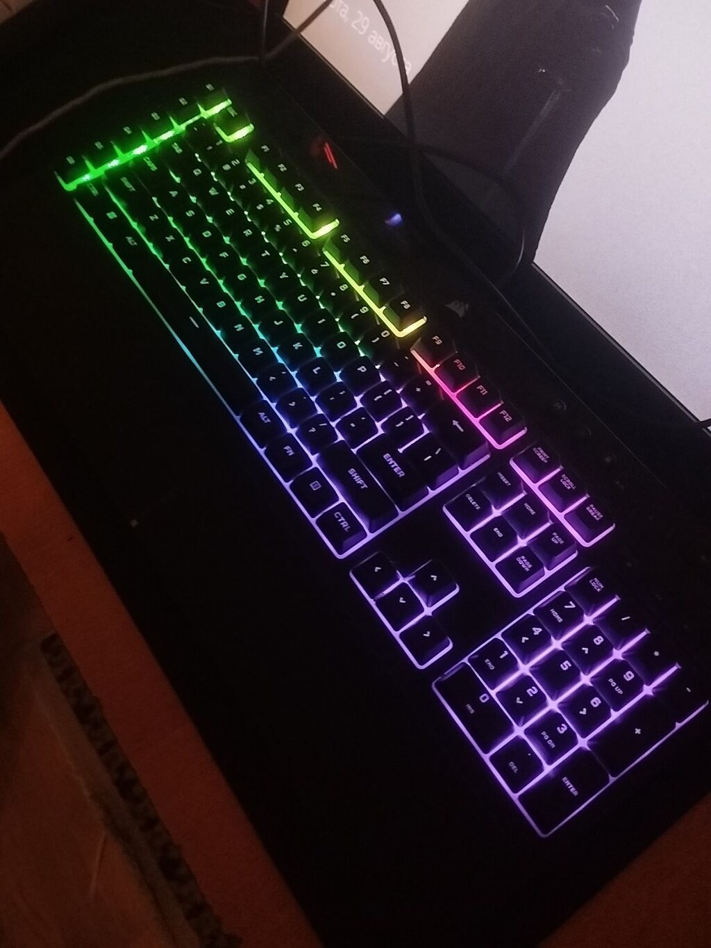 Corsair klaviatura oyun uchun is ucun mukemmeldir 14 isiq rejimi var — Elektronika, Sumqayıt (2)
