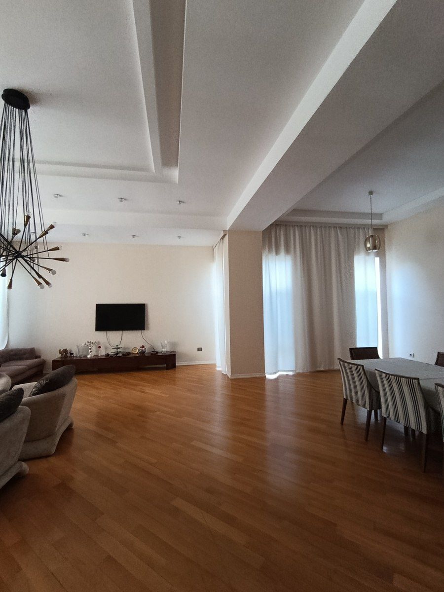 Bağ evi, Mərdəkan qəs — Ev, villa, Bakı (11)