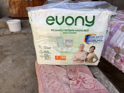 Evony belbantlı yetkinlər üçün xəstə bezi - Model: Evony Adult Diaper