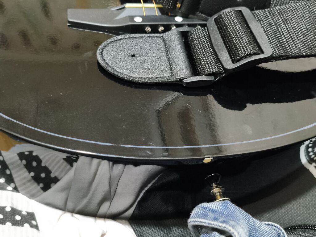 Gitar satılır almışam heç istifadə edilməyib aşağı hissədə balaca bir — Mallar, Bakı (7)