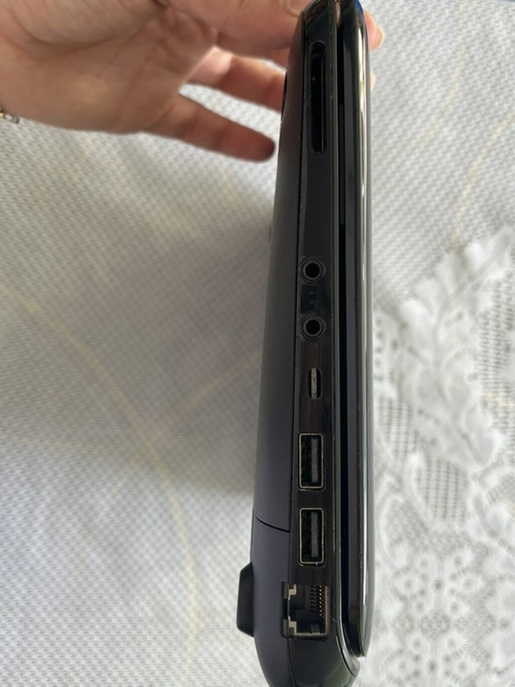 HP Mini netbuk - Ekran: təxminən 10.1", parlaq panel - Prosessor — HP, Zaqatala (4)
