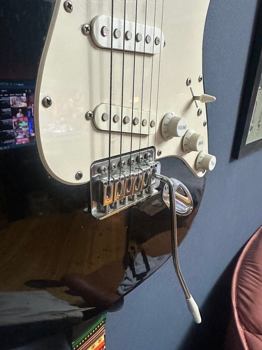 Elektrik gitara Squier Bulletstrat by Fender — Musiqiə alətləri, Bakı (4)