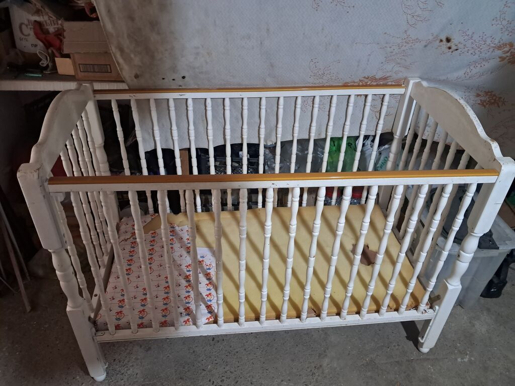 Ağ rəngli taxta beşik - Material: möhkəm taxta, dairəvi frezəli — Mebel, Masazır (4)