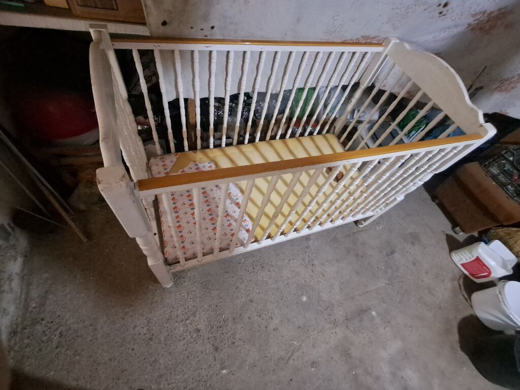 Ağ rəngli taxta beşik - Material: möhkəm taxta, dairəvi frezəli — Mebel, Masazır (5)