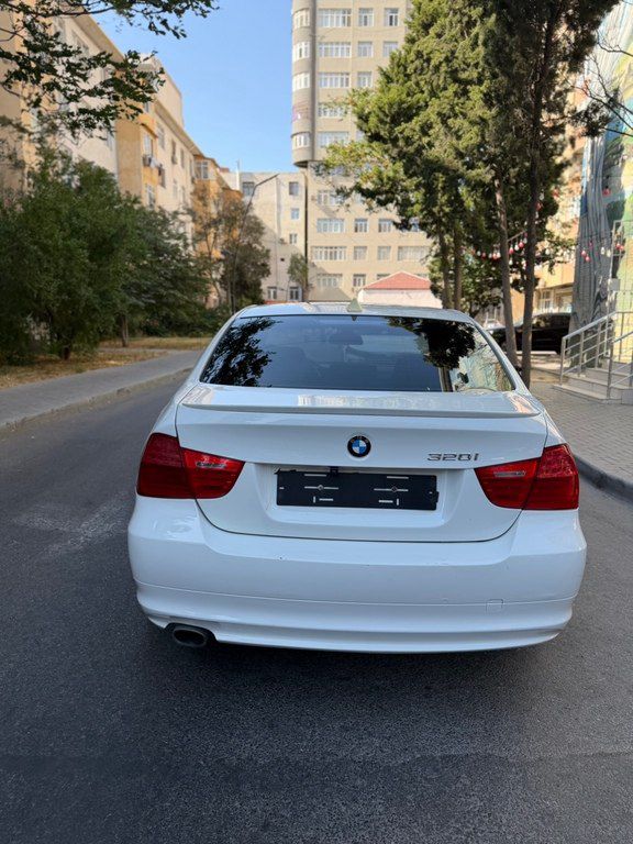 BMW 320, 2.0 L, 2009 il, 296 404 km — Avtomobillər, Bakı (2)