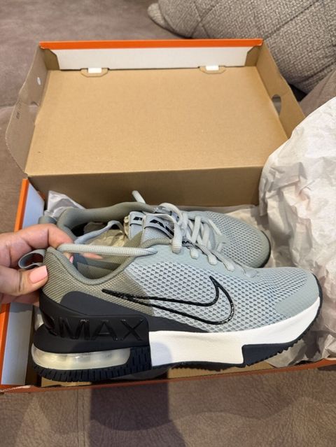 Nike Air Max kişi - Model: Nike Air Max (topuqda görünən Air — Digah
