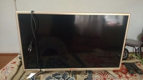 Shıvakı LED televizor - Ekran diaqonalı: təxminən 32" - Korpus — Şabran