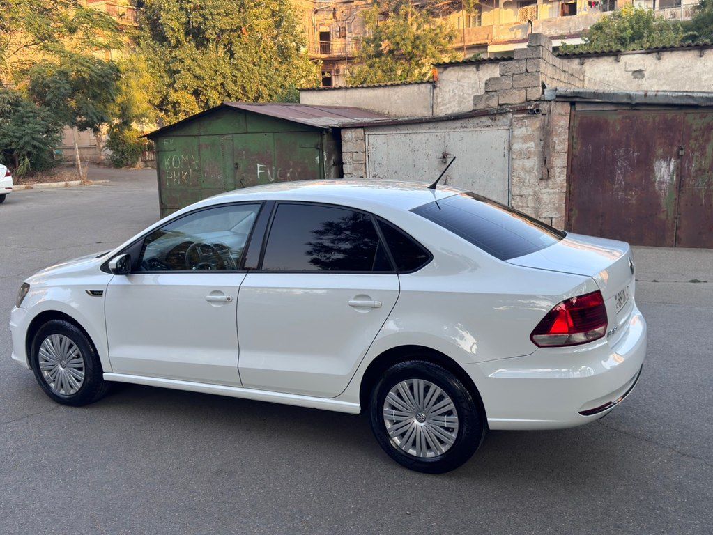 Volkswagen Polo, 1.6 L, 2019 il, 142 300 km — Avtomobillər, Bakı (12)
