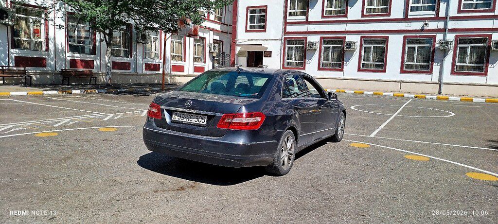 Mercedes E 220, 2.1 L, 2010 il, 250 000 km — Avtomobillər, Bakı (12)