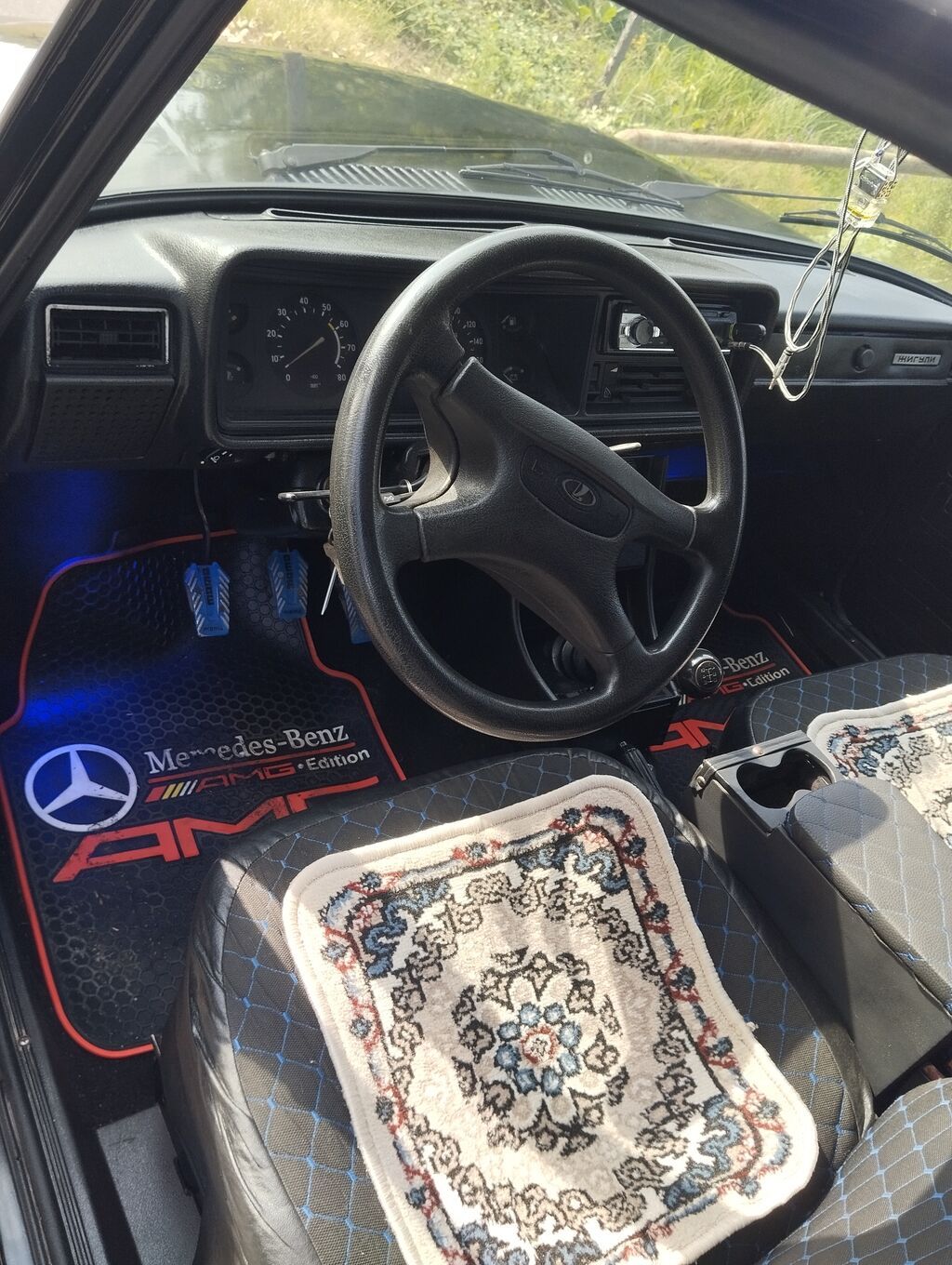 VAZ 2107 sedan – qara rəng, 4 qapı, arxa ötürücülü. Xüsusiyyətlər və — Avto, Qax (2)