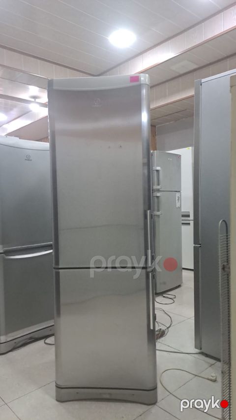 İki qapılı soyuducu (alt hissədə dondurucu), inox rəng. - Brend — Digah