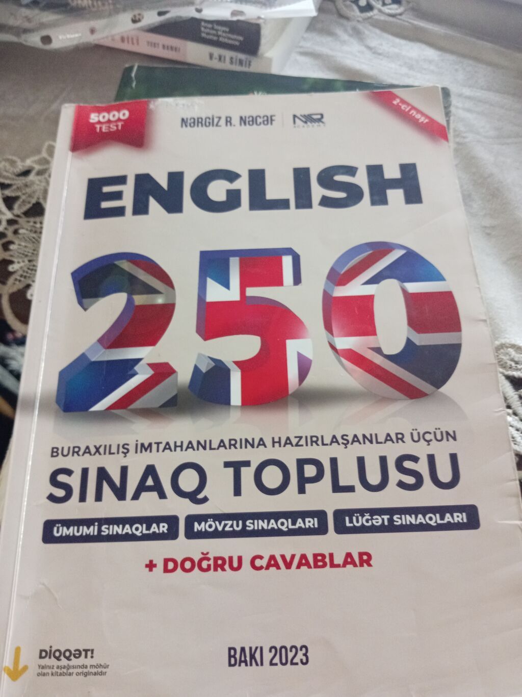 Məhsul: “English 250 – Buraxılış imtahanlarına hazırlaşanlar üçün — Kitablar və jurnallar, Digah