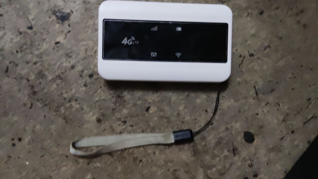 4G LTE portativ Wi‑Fi router Карманный роутер miywivi - Şəbəkə: 4G LTE — Elektronika, Bakı (2)