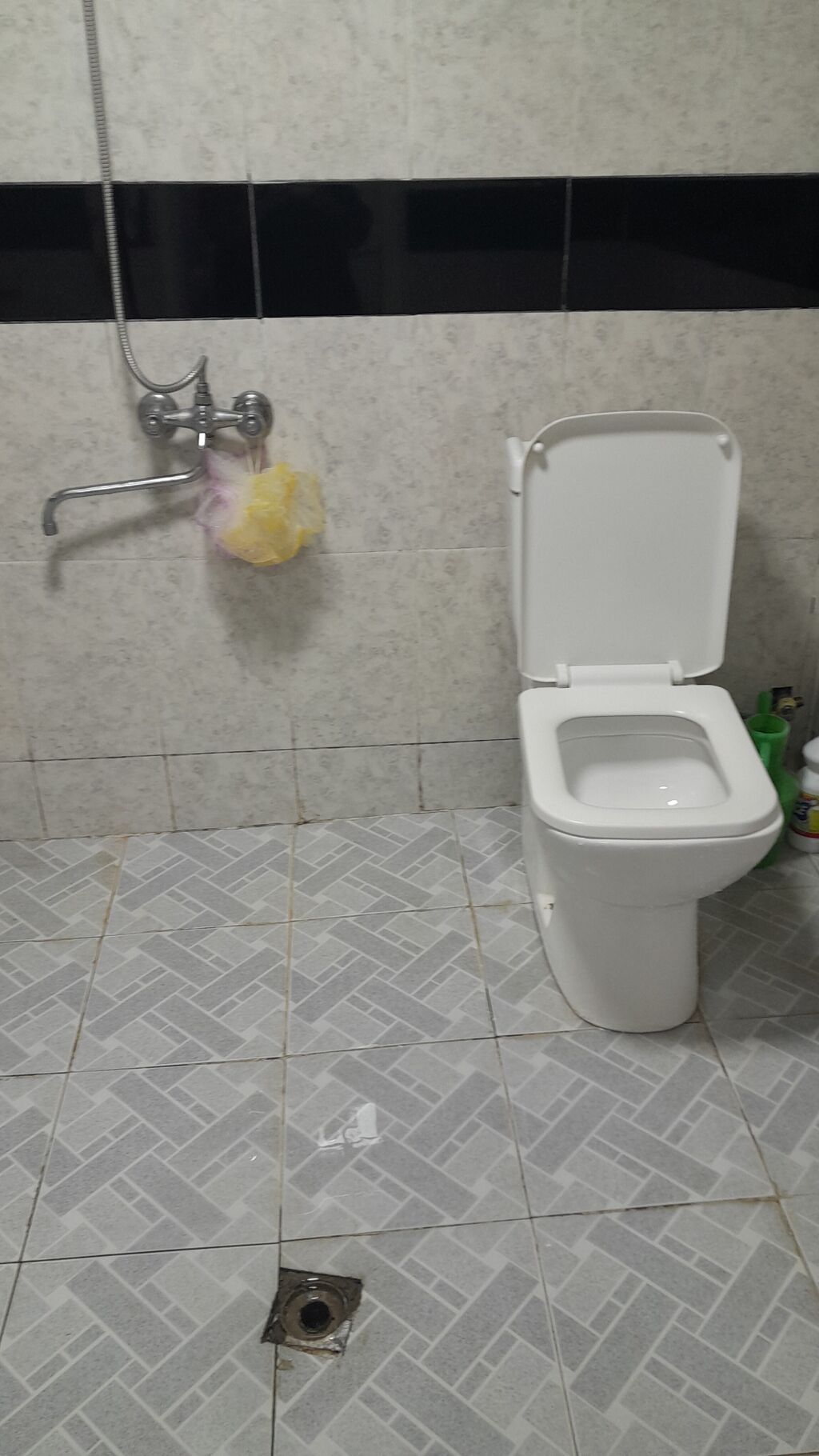 Gəncə şəhərinin mərkəzində,Aqrar,APİ universiteti,Tibb kollecinə — Daşınmaz əmlak, Gəncə (8)