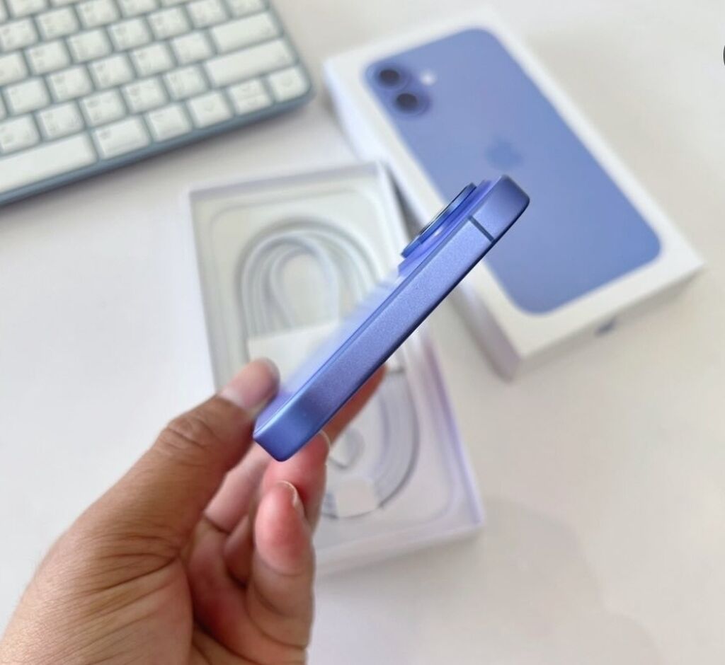 IPhone 16, 256 GB, Göy, Zəmanət, Simsiz şarj, Face ID — Apple iPhone, Digah (4)
