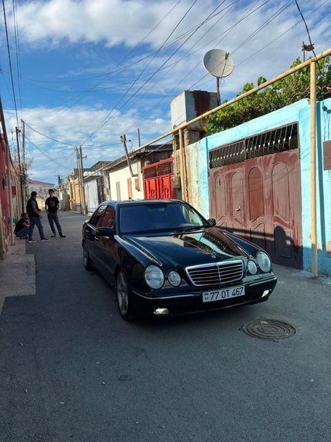 Mercedes E 270, 2.7 L, 2001 il, 248 000 km — Bakı