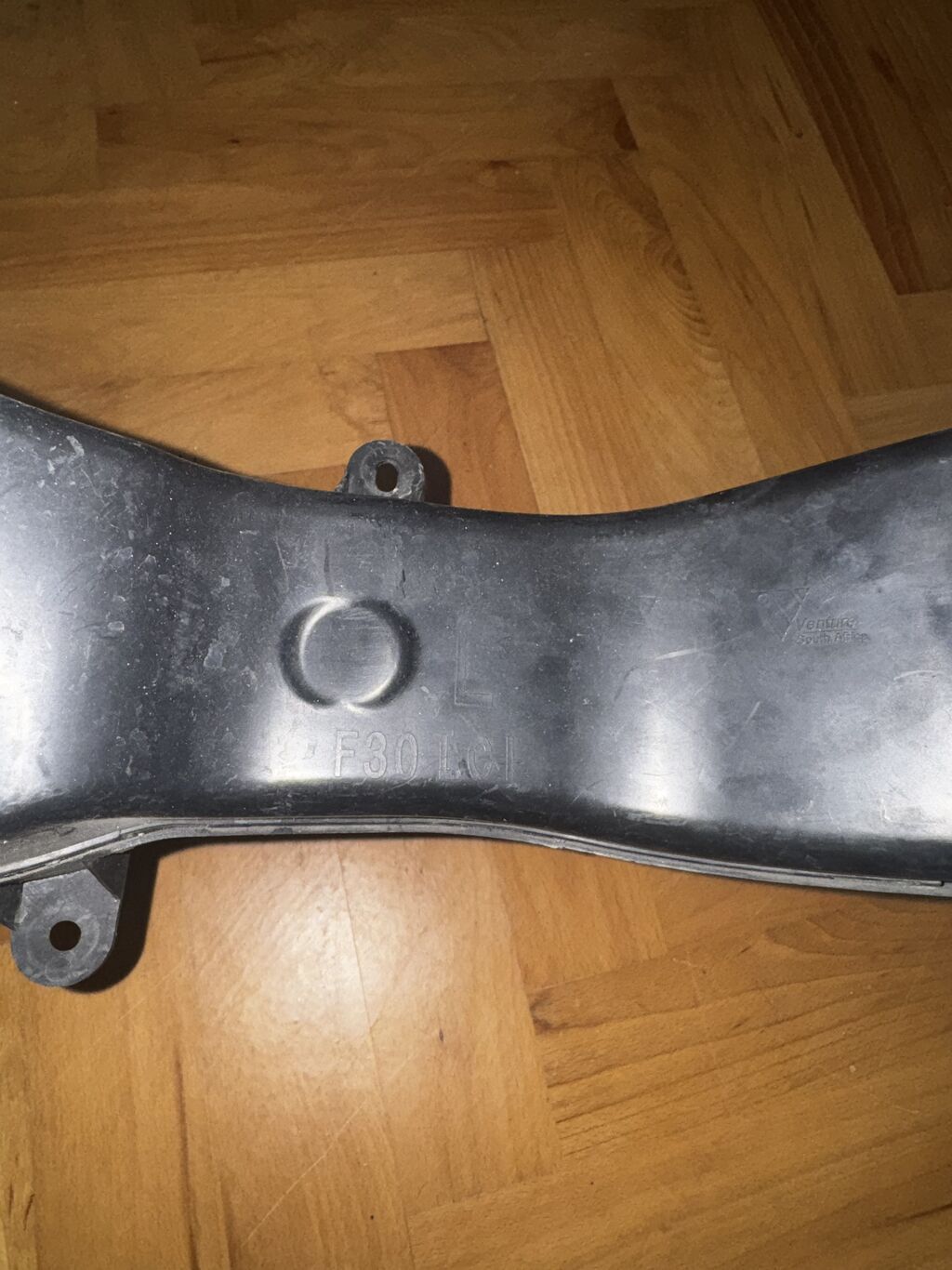 BMW f30 alt hava boruları. Sağ və sol — Ehtiyat hissələri, Bakı (2)