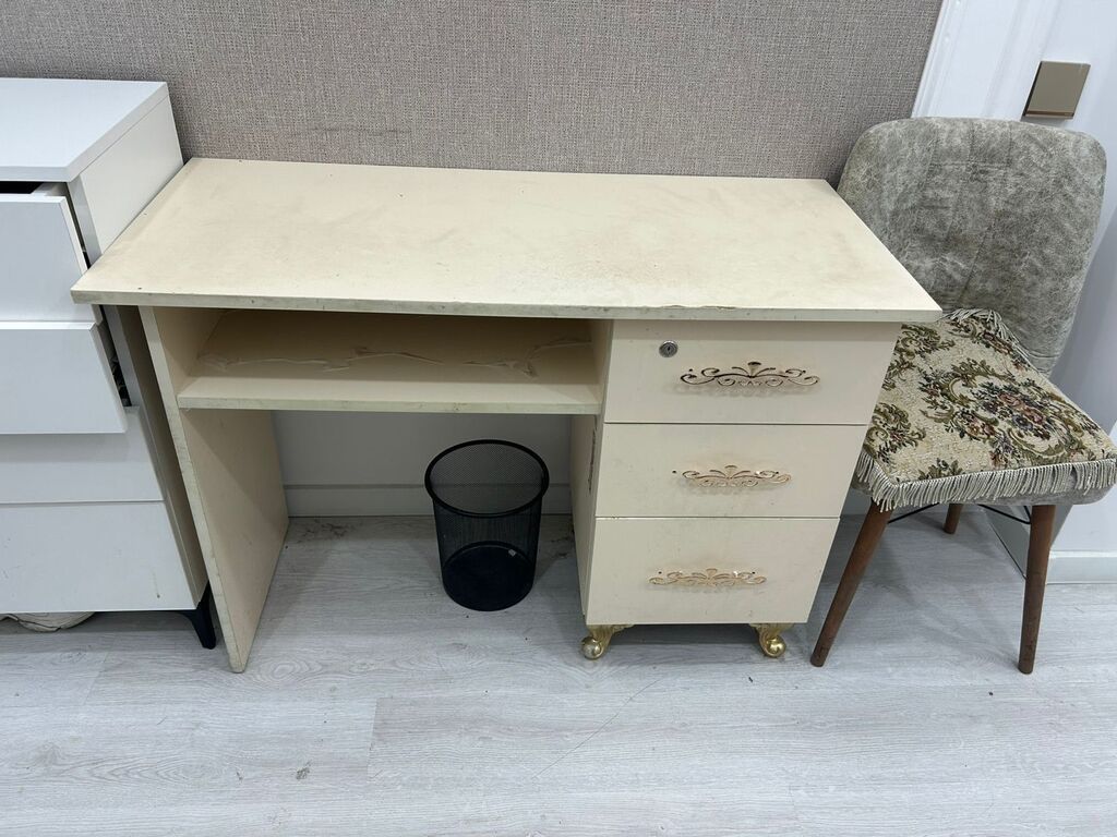 Manikur masası satılır ünvan Nəriman Nərimanov m st yaxnlığı qiymət — Mebel, Bakı (2)