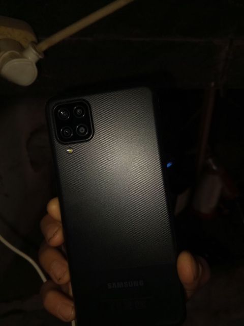 Samsung Galaxy A12, 32 GB, rəng - Qara, İki sim kartlı — Gəncə