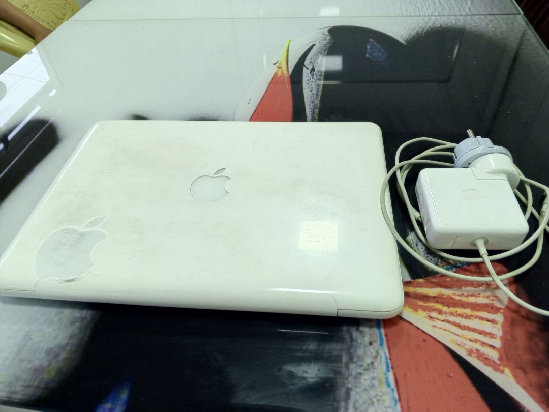 MacBook 13" 2010 — Elektronika, Bakı (4)