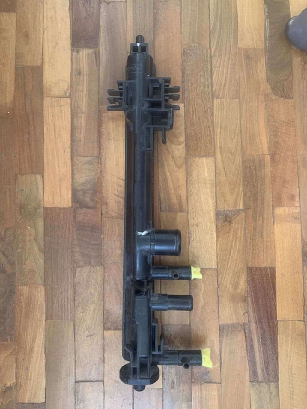 Toyota Corolla 2024 radiatoru üçün plastik yanal tank — Radiatorlar, Bakı (2)