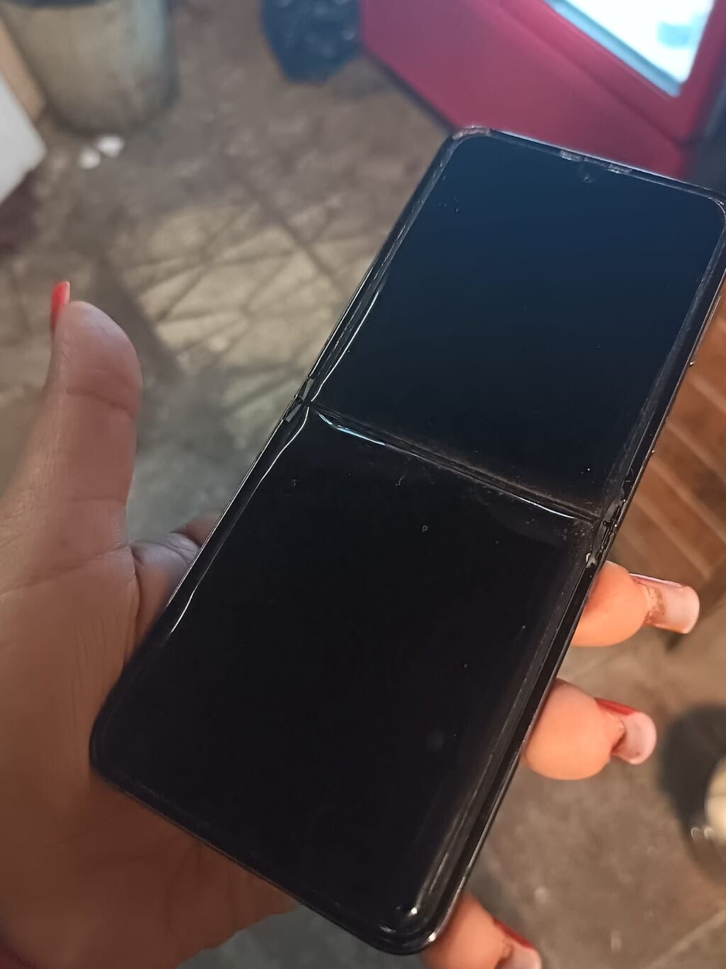 Samsung Galaxy Z Flip 5, rəng - Qara — Samsung, Bakı (8)