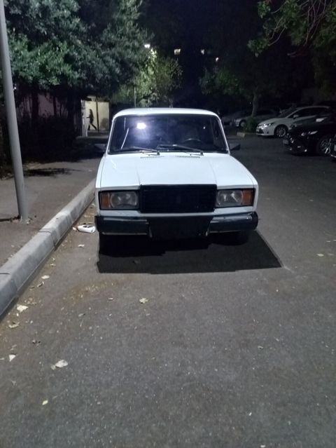 VAZ (Lada) 2107: 1.7 l 2000 il 180000 km Sedan — Bakı