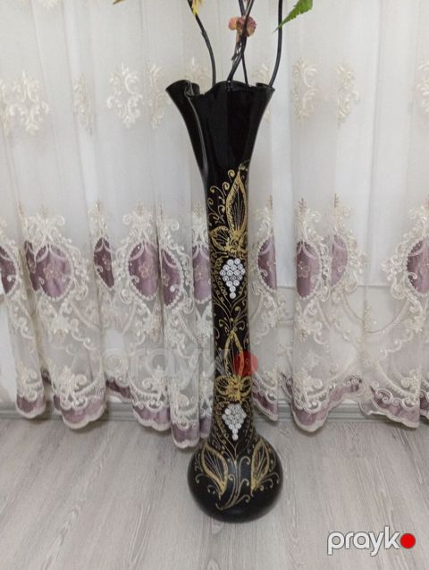 Bir vaza, Keramika