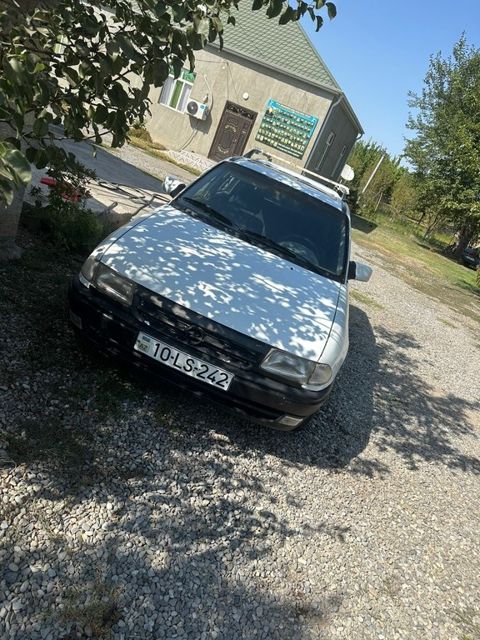 Opel Astra, 1.7 L, 1997 il, 200 000 km — Bakı