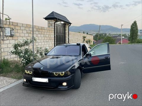 BMW 523, 2.5 L, 1999 il, 325 745 km