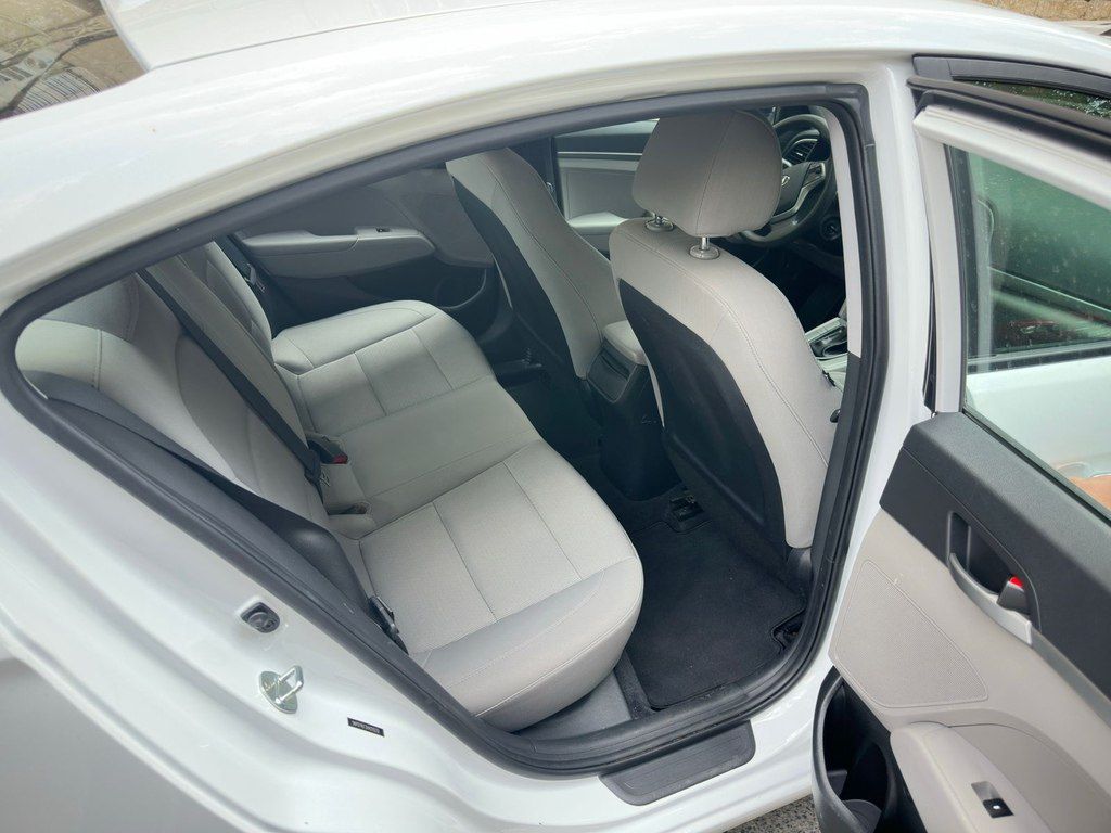 Hyundai Elantra, 2.0 L, 2017 il, 114 000 km — Avtomobillər, Bakı (9)