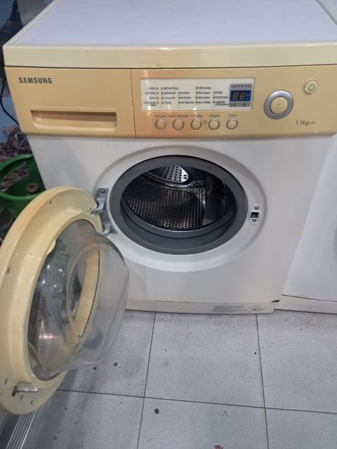 Samsung önyükləməli paltaryuyan maşın - Yük tutumu: 5.5 kq - Displey — Bakı