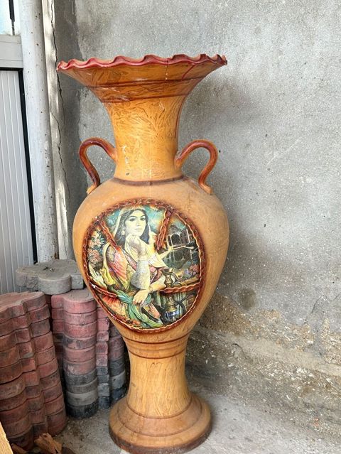 Bir vaza, Keramika — Bakı