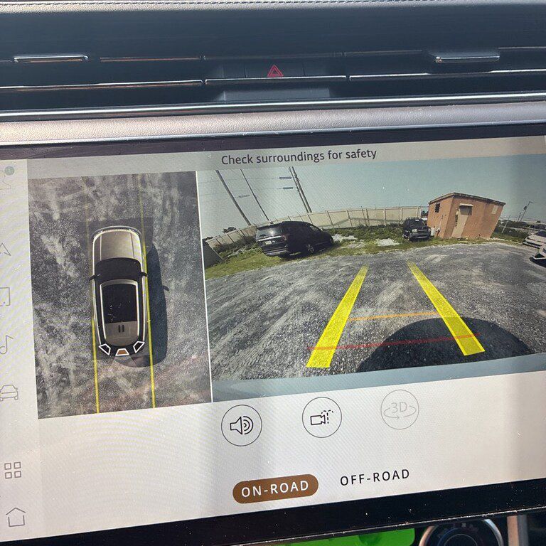 Land Rover Range Rover, 4.4 L, 2023 il, 83 686 km — Avtomobillər (2)