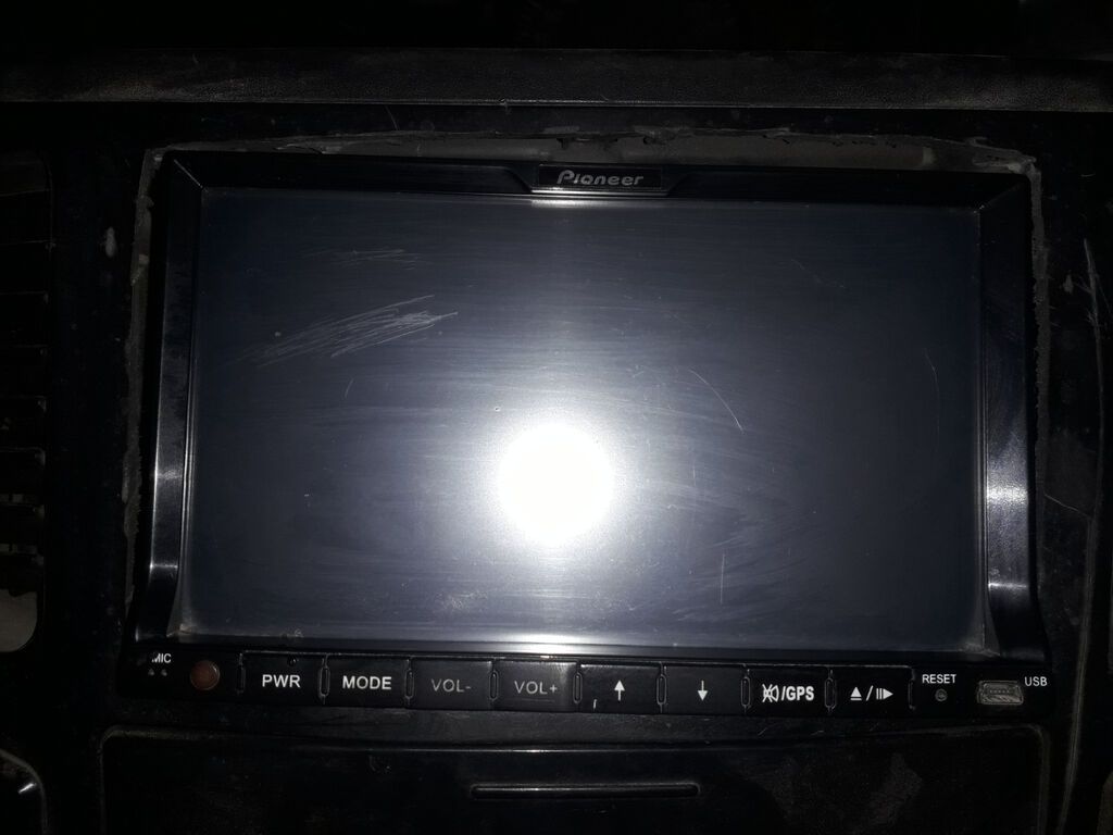 Pioneer monitor maşın maqnitafonu satılır. Qiymət: 300 AZN, qiymətdə — Elektronika, Bakı (2)
