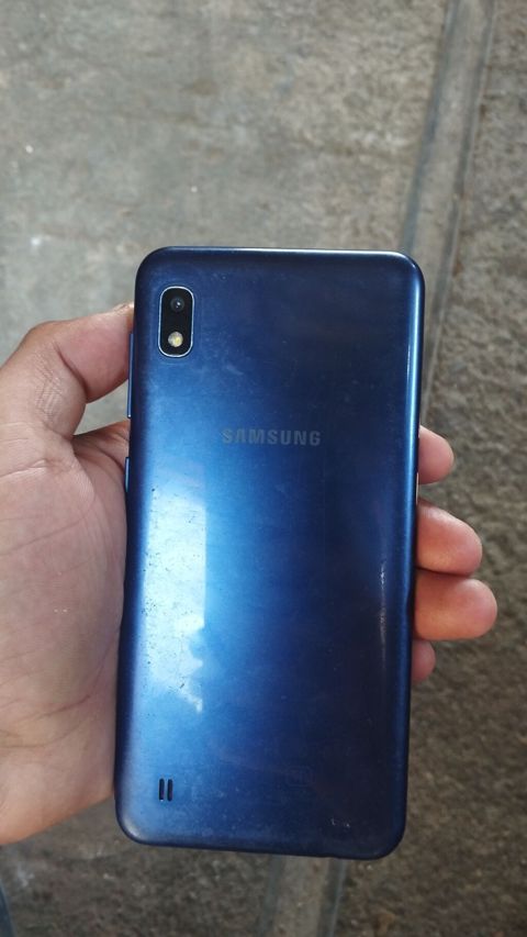 Samsung Galaxy A10, 32 GB, rəng - Qara — Mingəçevir