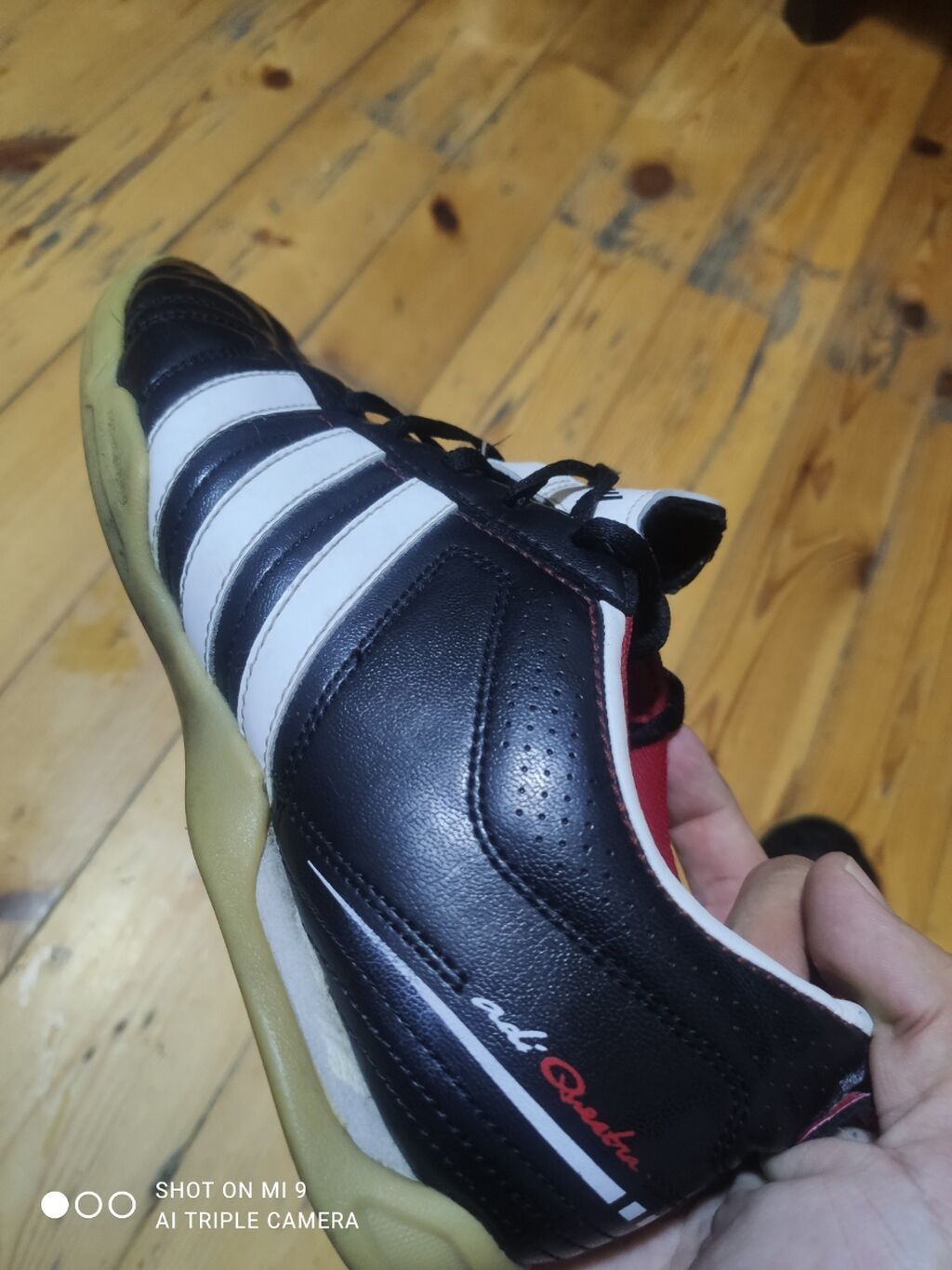 Məhsul: Adidas kişi futzal/mini-futbol ayaqqabısı - Rəng: Qara üst — Şəxsi əşyalar, Xırdalan (5)