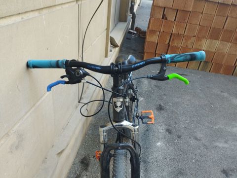 Velosiped – Champıon (dağ/şəhər tipli) Əsas xüsusiyyətlər: - Geniş — Bakı