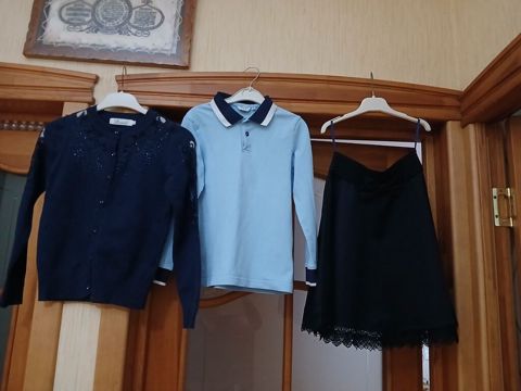Qız uşağı üçün məktəb dəsti Tərkib: - Tünd göy kardiqan – ön hissədə — Bakı