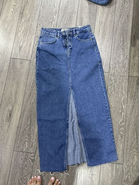 Denim ətək - Material: klassik mavi denim (cins parça), orta qalınlıq