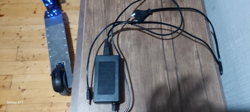 Elektrikli skuter – yığma/model modifikasiya olunmuş Xüsusiyyətlər — Mallar, Sanqaçal (4)